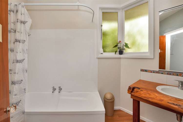 59 Brueres Road Sefton_15