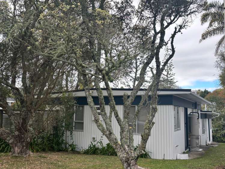 11A Jonathan Place Sunnynook_16