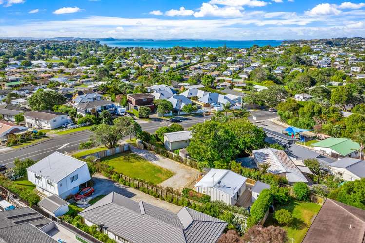 851 Whangaparaoa Road Manly_16