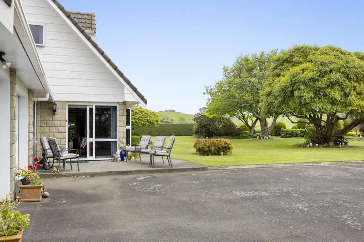 136 Bird Road Stratford_22