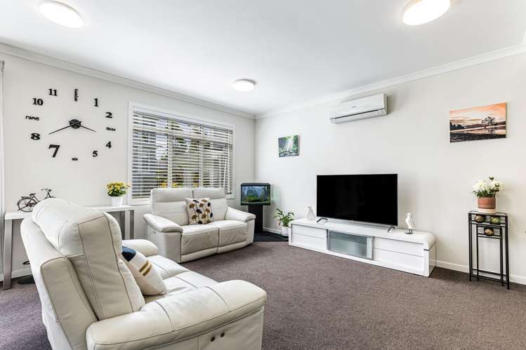 90 Panorama Heights Orewa_1