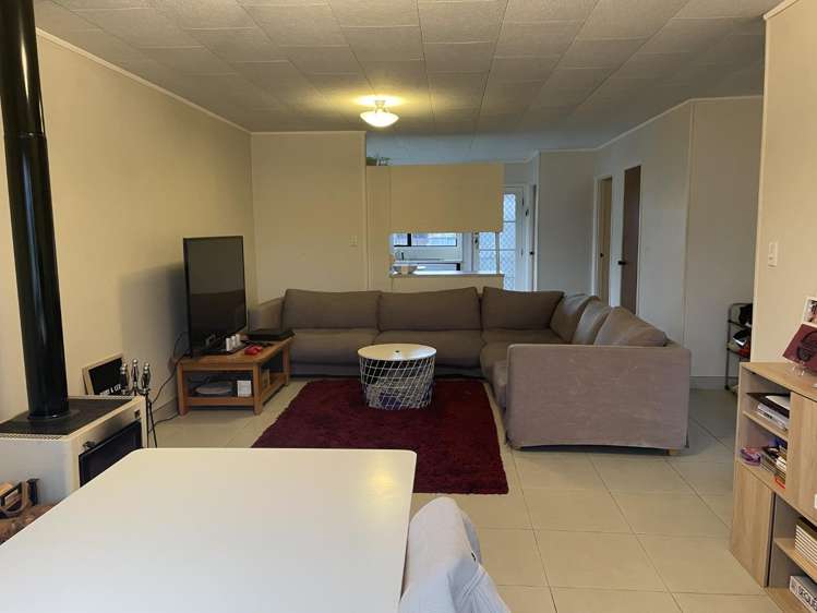 2/1 Barbados Dr Unsworth Heights_3