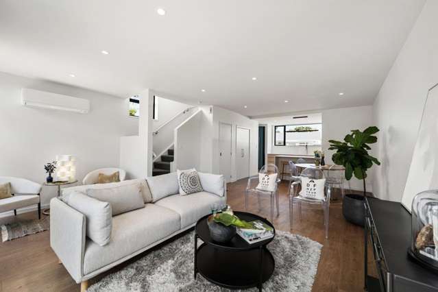 B/96 Apu Crescent 1297_2