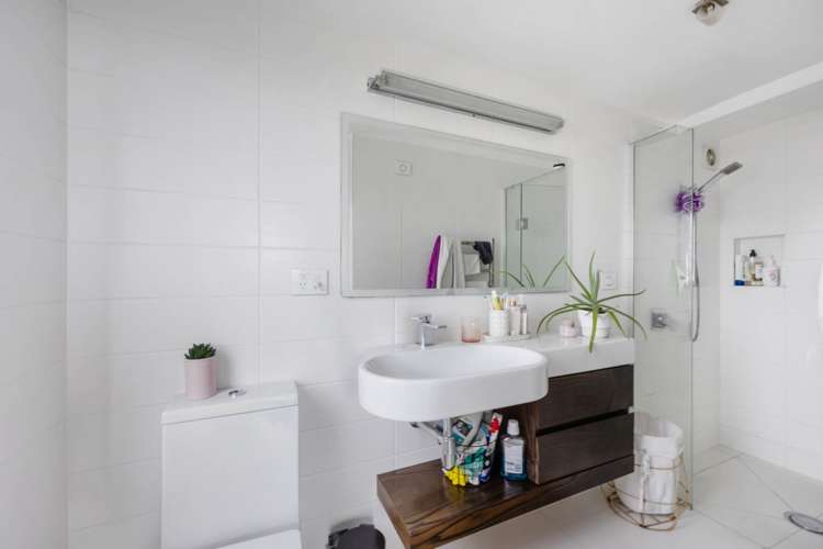 276 Lake Road Hauraki_16