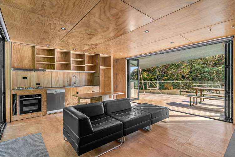 16 Taranga Road Langs Beach_6