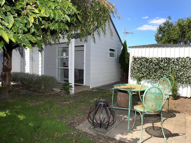 705 Collinge Road Mayfair_15