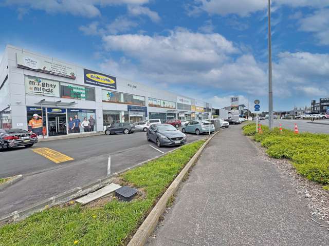 Unit 4/531 Great South Road Penrose_1