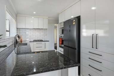 12B Gillam Crescent_4