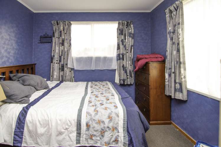 48 Somerset Crescent Highbury_5