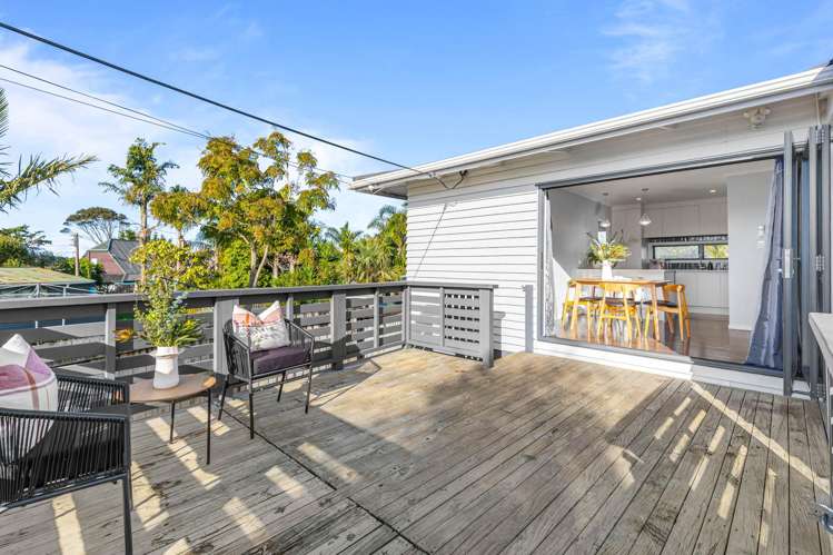 84 Glengarry Road Glen Eden_4