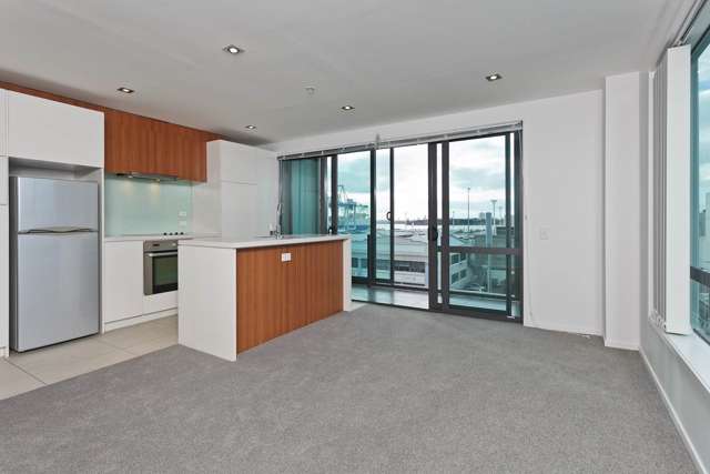 413/4 Dockside Lane City Centre_1