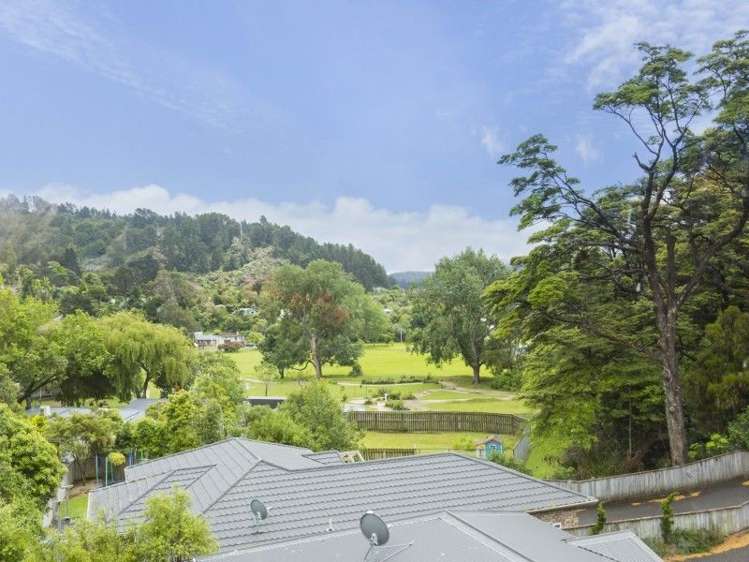 33 Forest Road Pinehaven_23