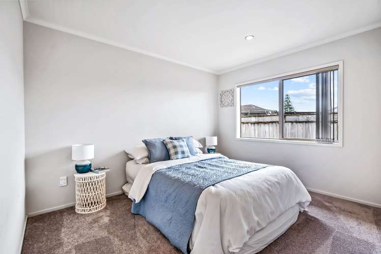 11 Conifer Grove Kamo_13