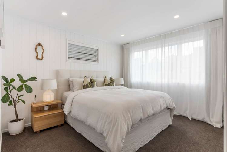 2/99 Hobsonville Road West Harbour_4