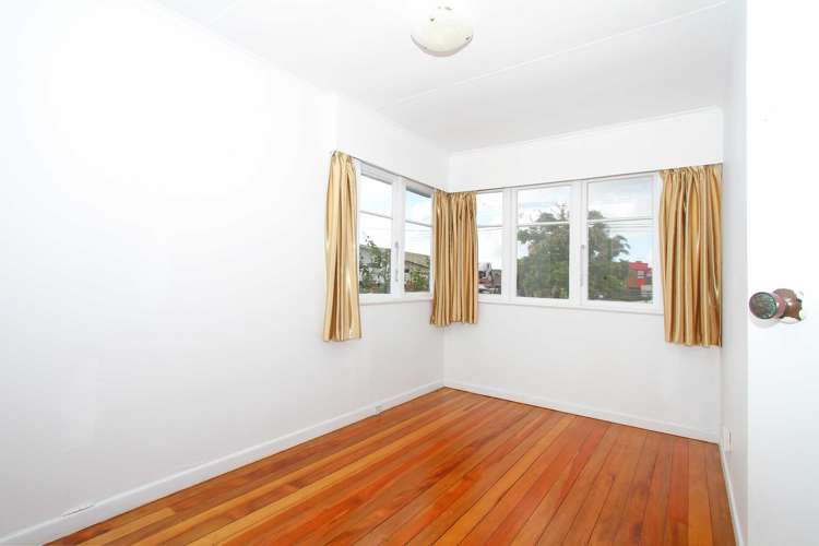 1/95 Henderson Valley Road Henderson_11