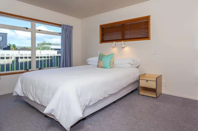 102 Saint Patricks Row Whangamata_18