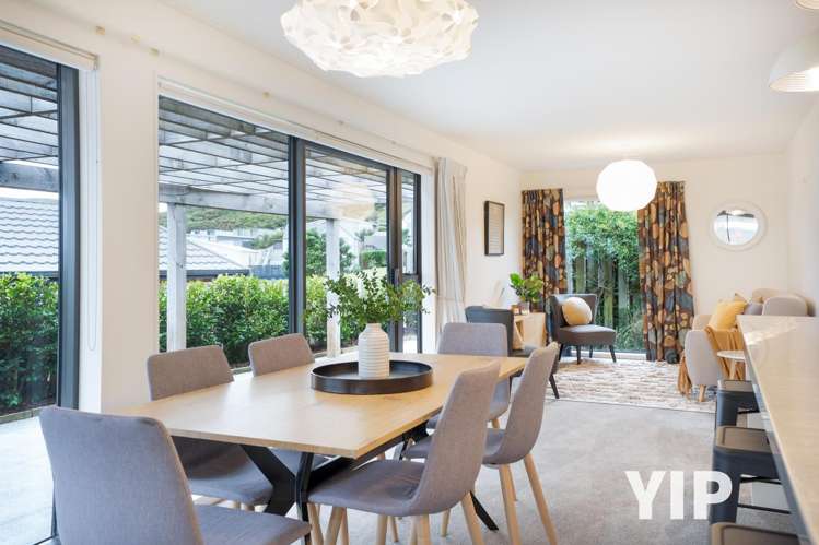 19 Lacebark Lane Woodridge_6