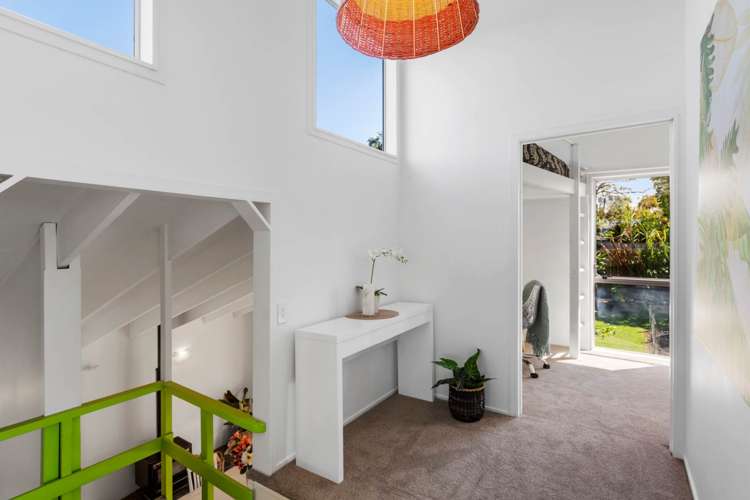 8 Wiriana Place Stanmore Bay_11