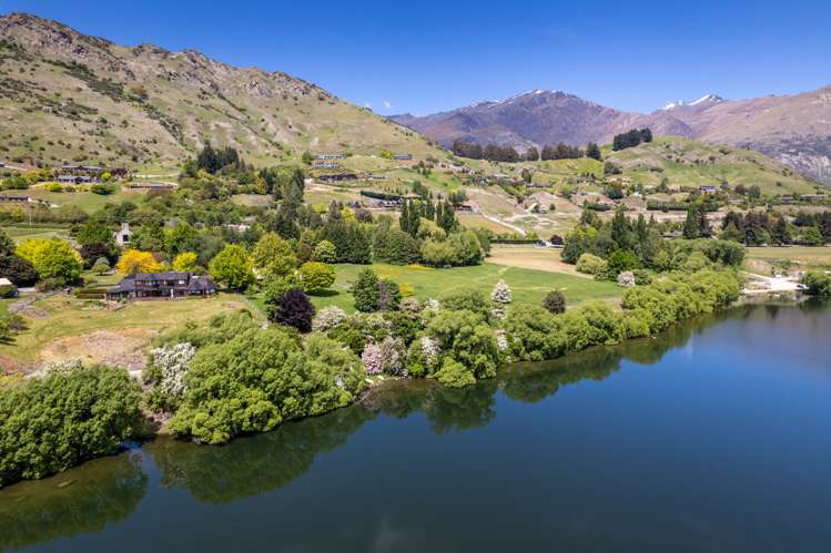 7 Arrowtown-Lake Hayes Road Dalefield/Wakatipu Basin_13
