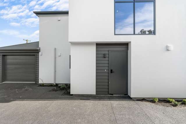 1/6 Auburn Avenue Upper Riccarton_2