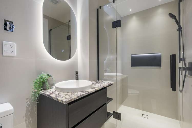 61A Churchill Road Murrays Bay_24