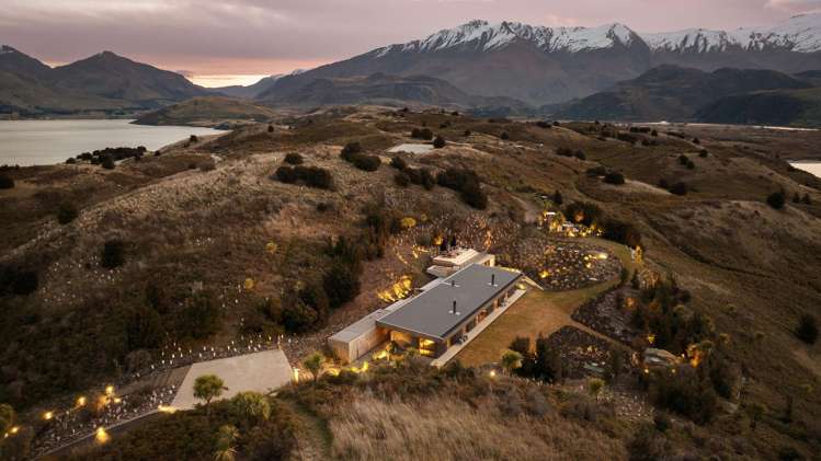 - West Wanaka Road, Roys Peninsula Glendhu Bay_22