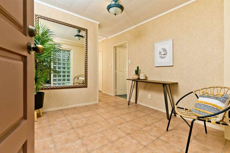 39 Cron Avenue Te Atatu South_16