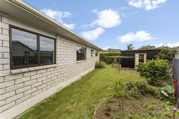 31 Tiverton Crescent Whalers Gate_16