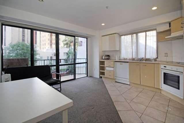 2d/6 Whitaker Place Grafton_1