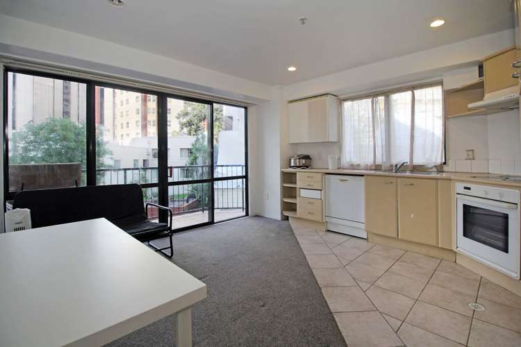 2d/6 Whitaker Place Grafton_1