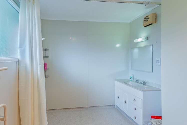 31 Raukawa Street Otaki_19