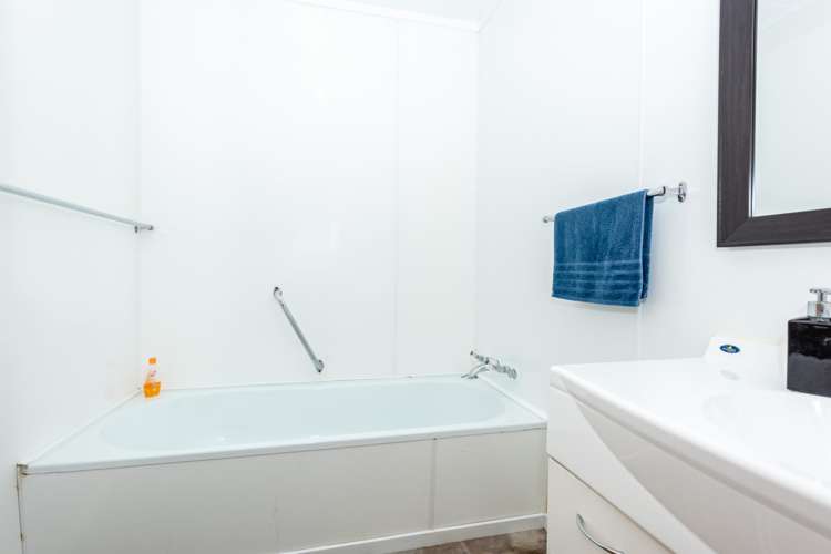 2 Stevenson Lane Kaiti_11