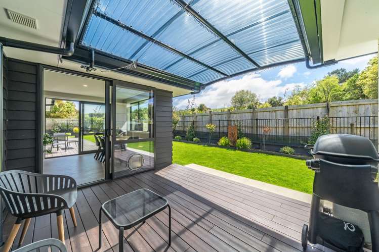 355 Grays Road Pāuatahanui_21