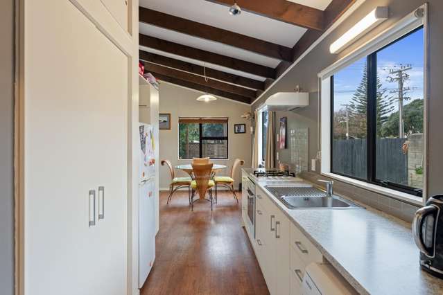 49 Tasman Road Otaki Beach_2