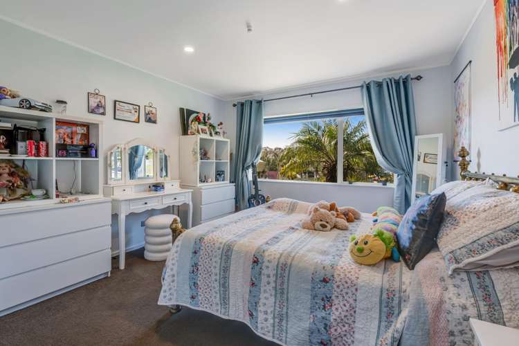 11 Azure Grove Unsworth Heights_8