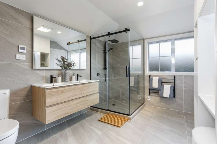 3 Artesia Close Shamrock Park_12