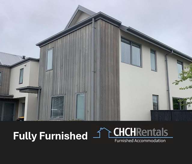 Immaculate fully furnished modern townhouse in ideal City location!