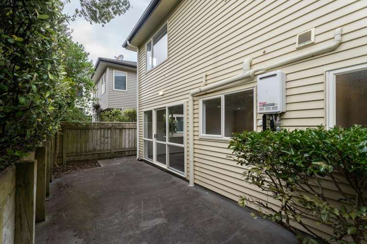 10B Trafalgar Street Johnsonville_12