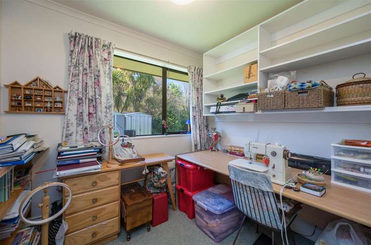 23 Trolove Place Stoke_14