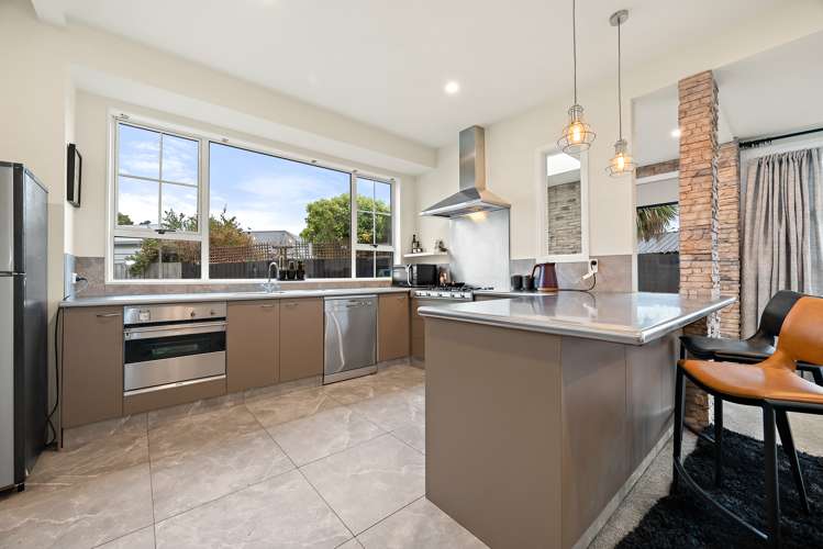 171 Breezes Road Aranui_4