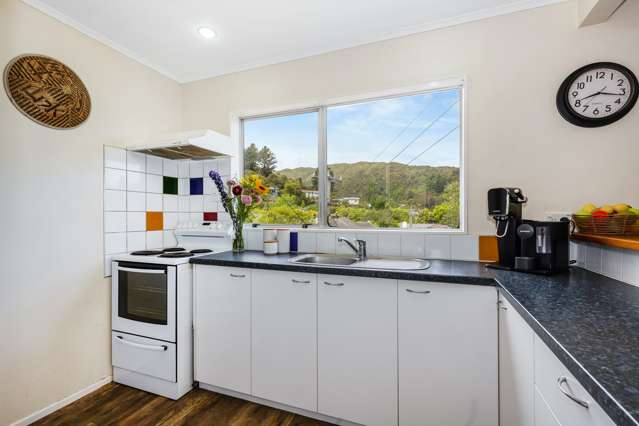 1/9 Lowry Crescent Stokes Valley_4