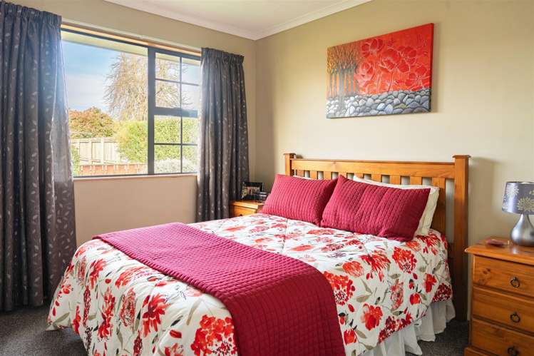 49 Elderlee Street Milton_14