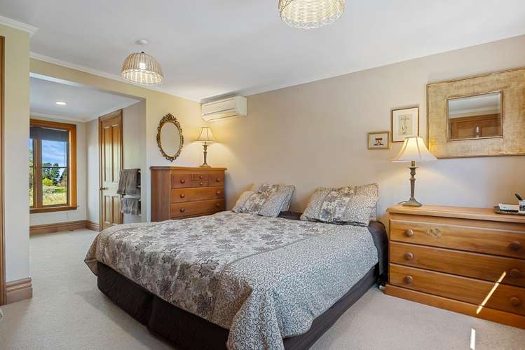 12 Davis Road Cust_19