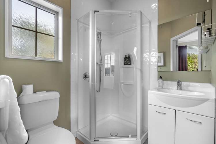 16 Raeburn Avenue Otatara_12