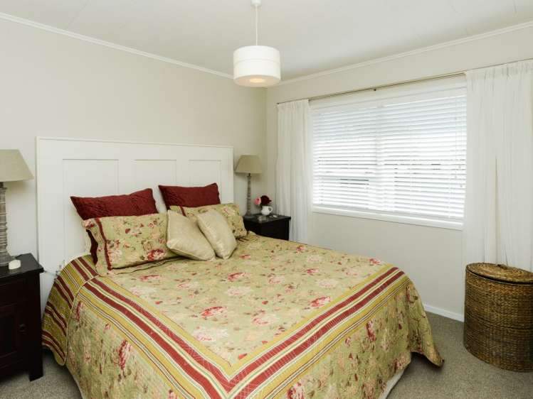 4/50 Middle Road Havelock North_8