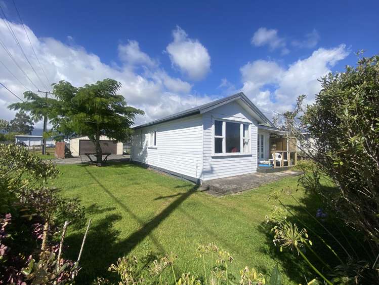 44 Disraeli Street Westport_12