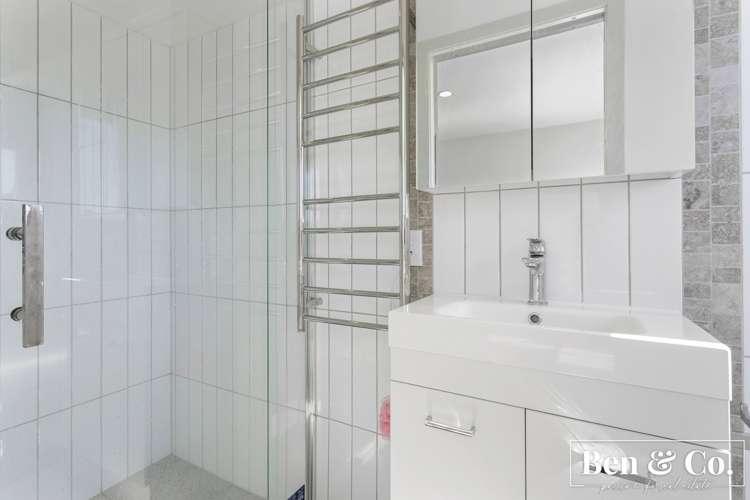 4/70a Barrack Road Mount Wellington_10