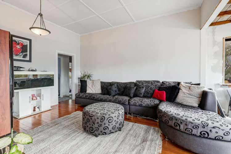 24 Jean Place Stanmore Bay_8