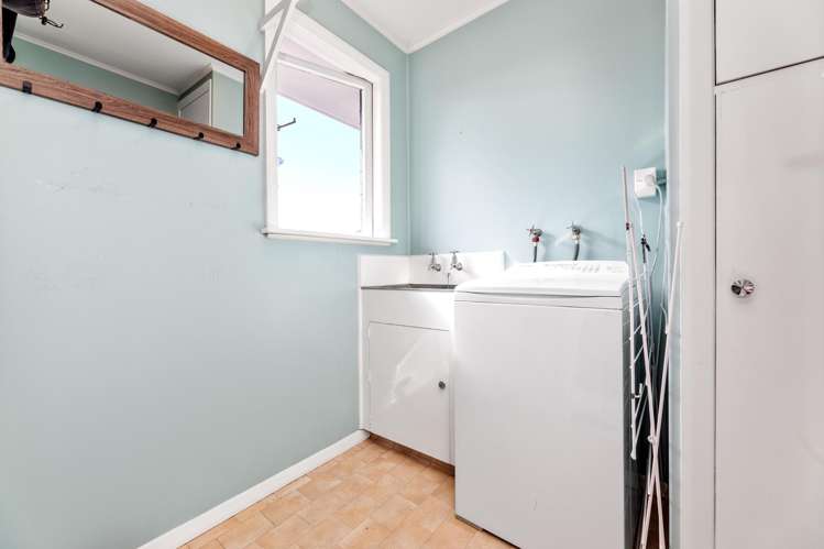 6 Newbourne Crescent Redwoodtown_11