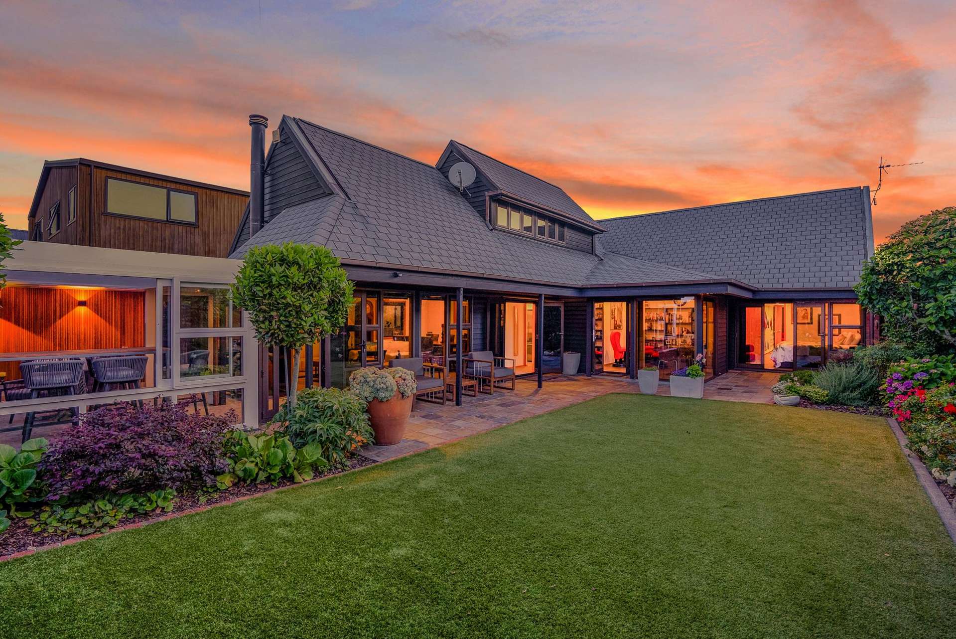 81 Queens Grove Hutt Central_0